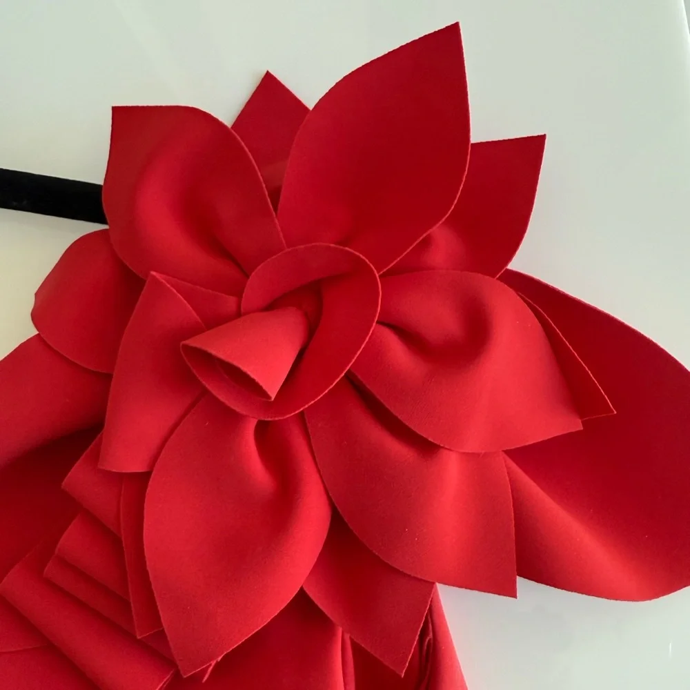 Women’s one shoulder gown - Picture 6 of 9